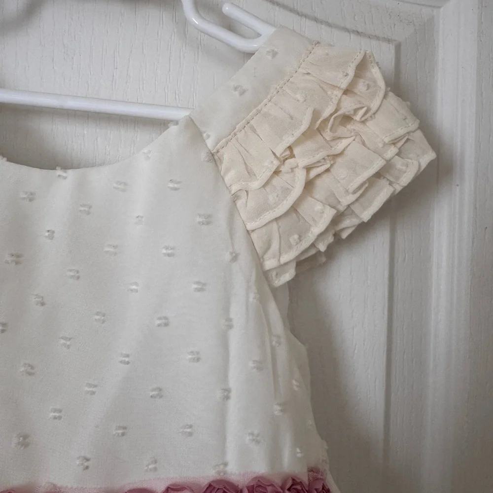 Laura Ashley London Girls Cream Party Dress Ruffle Sleeves Rose Trim size 6
